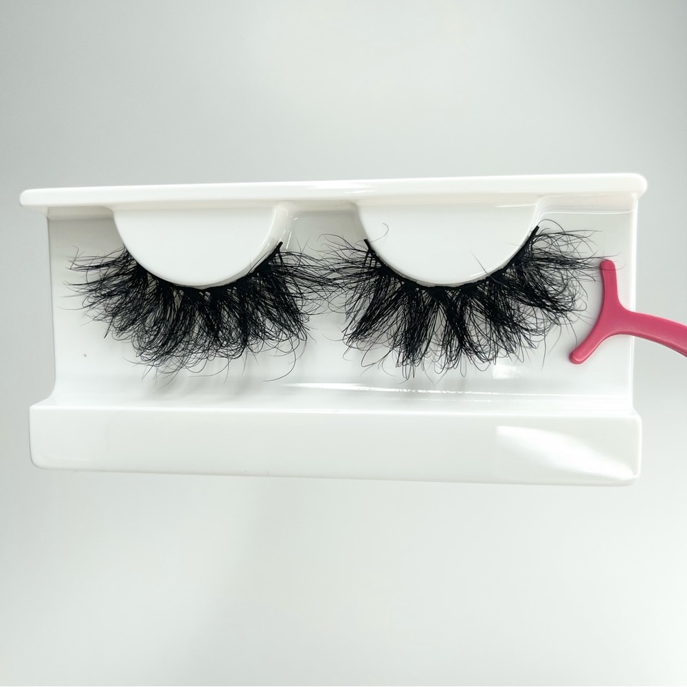 PARIS LASHES